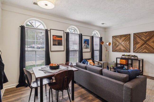 Photo - Quarry Trail Apartments