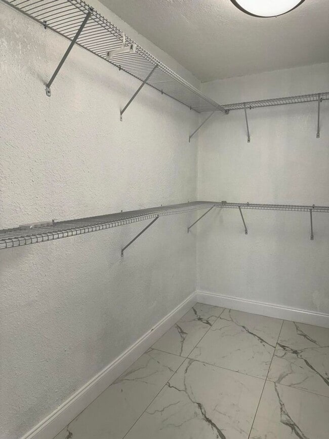 Foto del edificio - 1848 NW 55th Ave