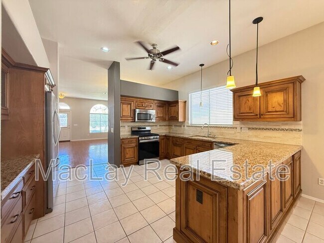 Foto del edificio - 5153 W Dublin Ln
