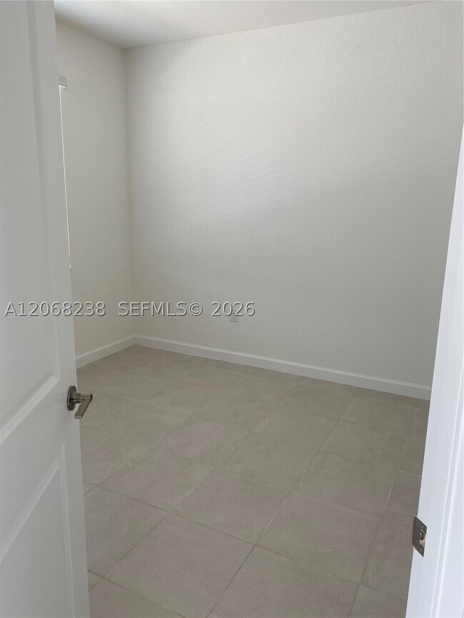 Foto del edificio - 20696 NE 7th Pl