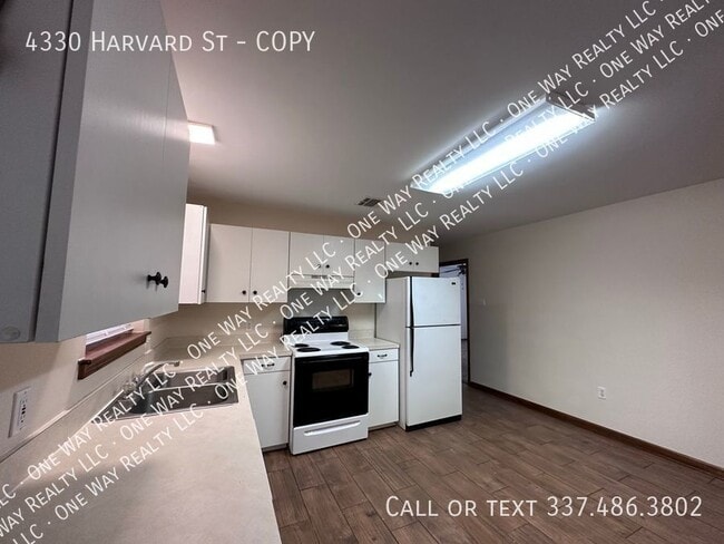Building Photo - Great 3/2 Duplex!