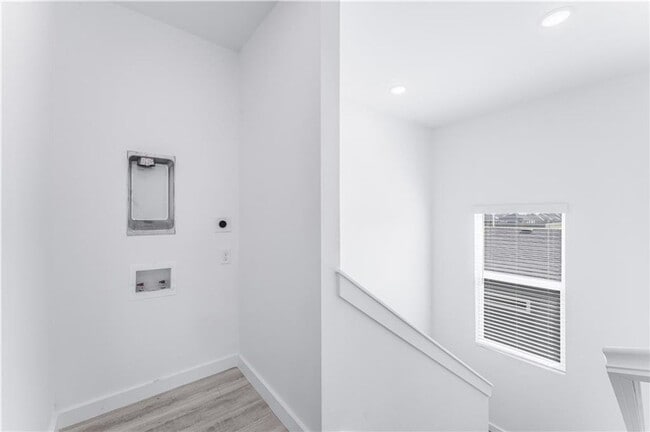 Building Photo - Now Leasing - Featherston Village - Modern Living - LEASING SPECIAL!