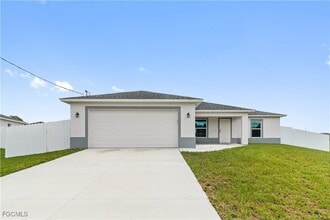 Building Photo - 8022 Melody Cir