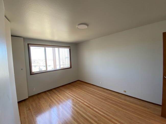 Foto del edificio - 68 Woodland Ave