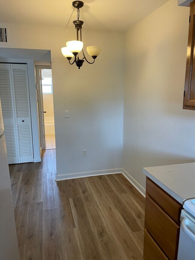 Foto del edificio - Venice Island 1Br/1Ba Condo Ground Floor