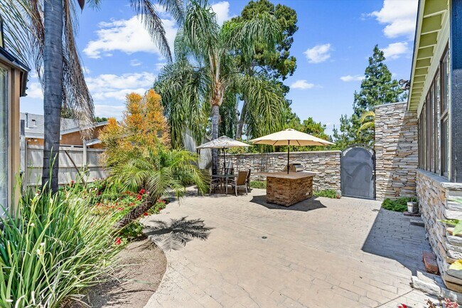 Foto del edificio - 904 N Lowell St