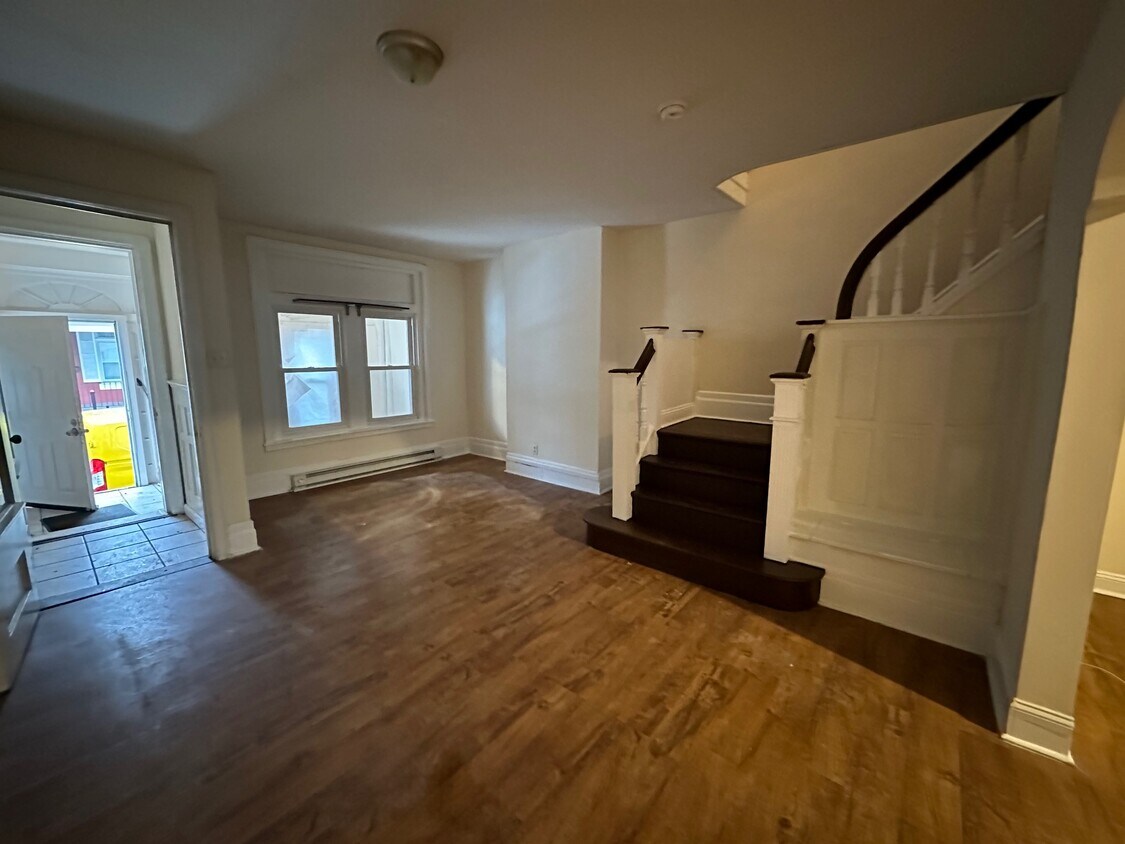 Foto principal - 33 N Edgewood St
