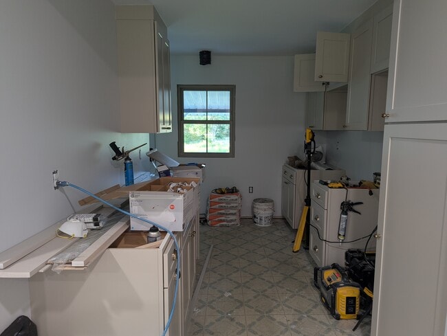 Kitchen - 323 W Main St