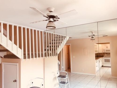 Building Photo - 16322 Country Lake Cir