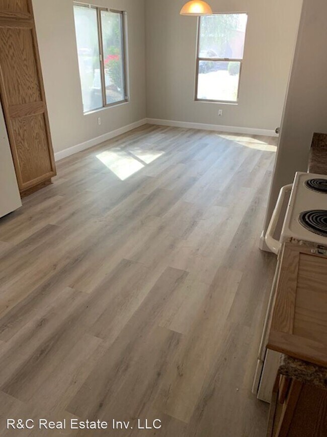 Foto del edificio - 5250 W Glass Ln