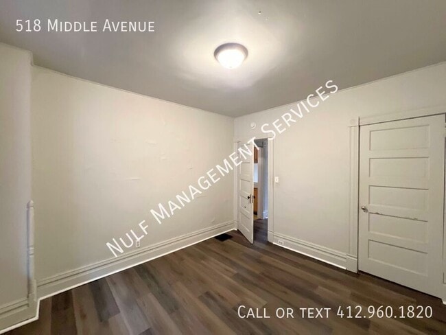 Building Photo - 518 Middle Ave