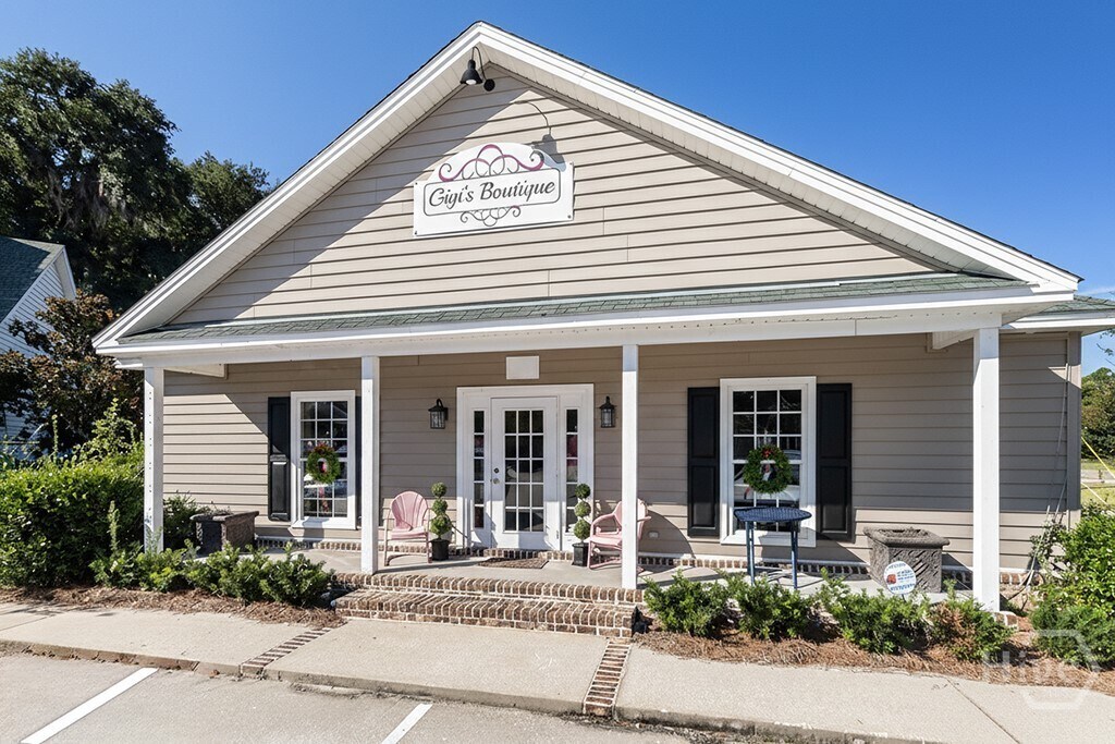 Foto principal - 11254 Ford Ave