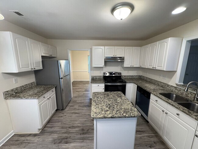 Foto del edificio - 6610 Cedar Cliff Dr