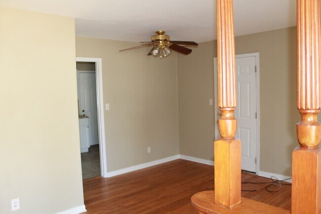 Foto del edificio - A Really Cute 3 bedroom Home - Move in Spe...