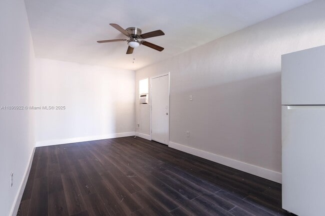 Building Photo - 26545 SW 137th Ave