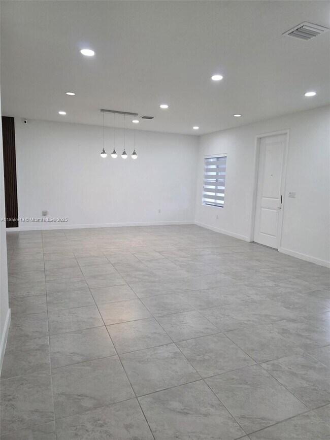 Foto del edificio - 10965 SW 169th Terrace