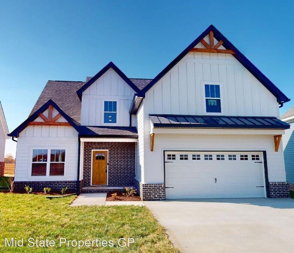 4 br, 2.5 bath House 221 Bluebell Drive House Rental in Clarksville