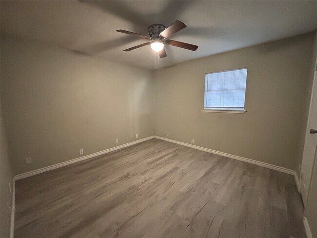 Foto del edificio - 318 14th St N