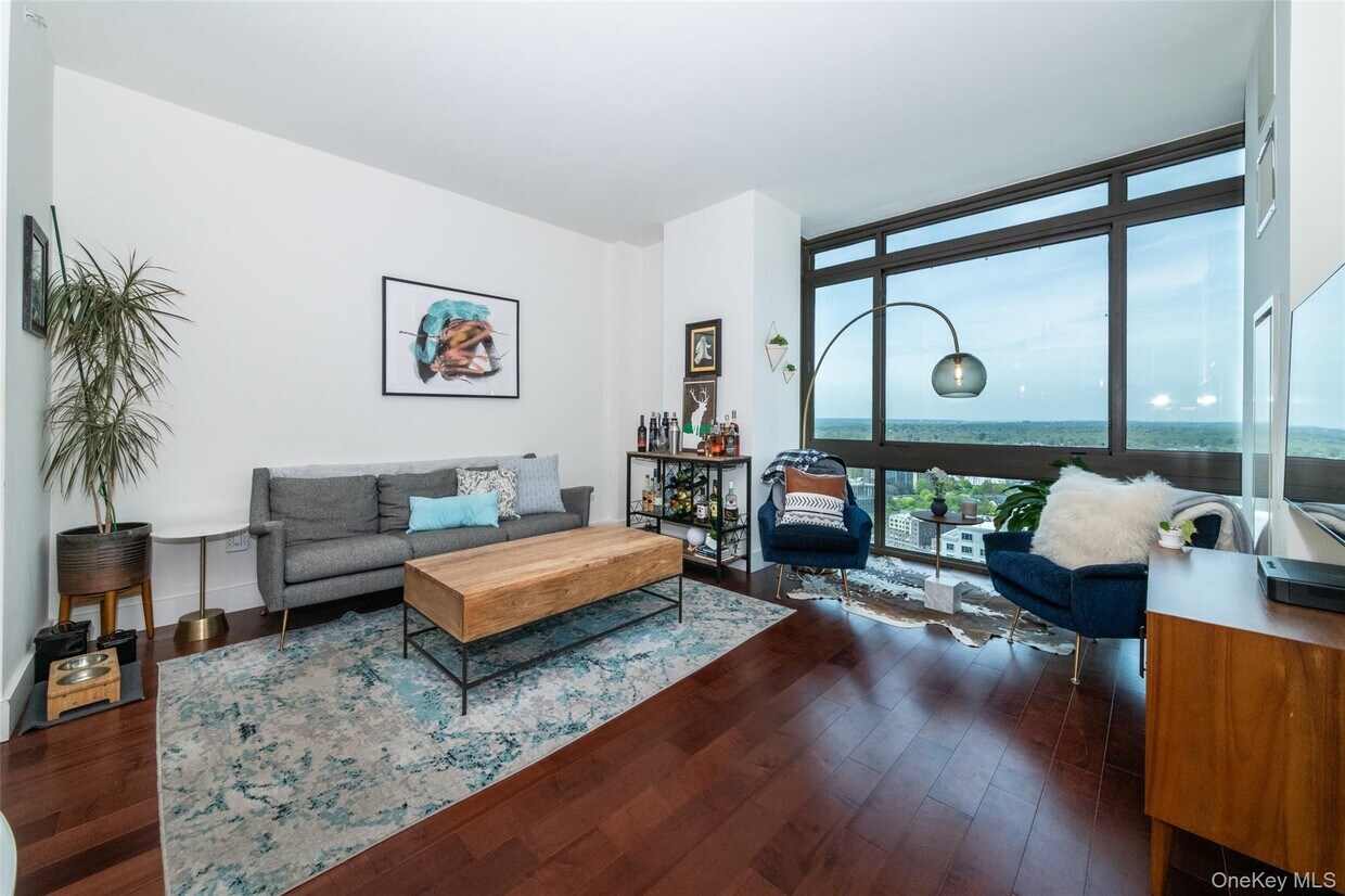 Foto principal - 175 Huguenot St