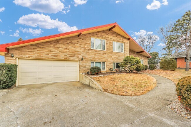 Foto del edificio - 1803 Golfview Dr