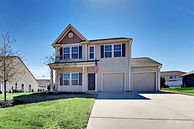 Building Photo - 112 Water Ski Dr