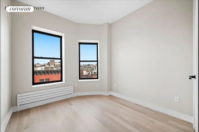 Foto del edificio - 492 11th St
