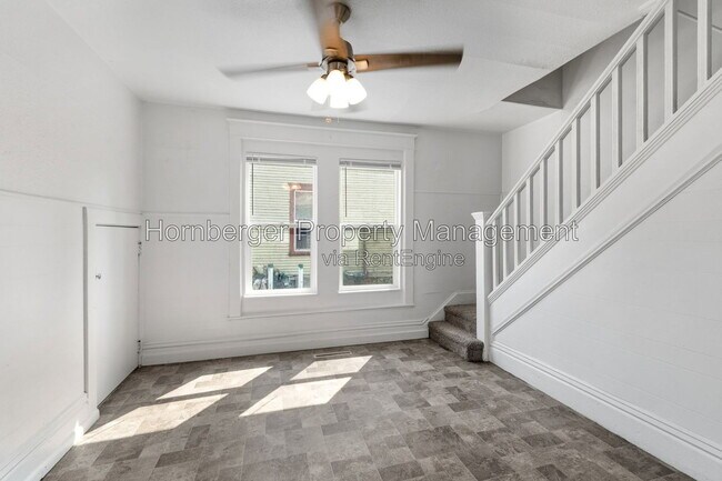 Foto del edificio - 1622 W Mission Ave