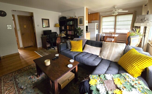 Foto del edificio - 4112 N Kedvale Ave