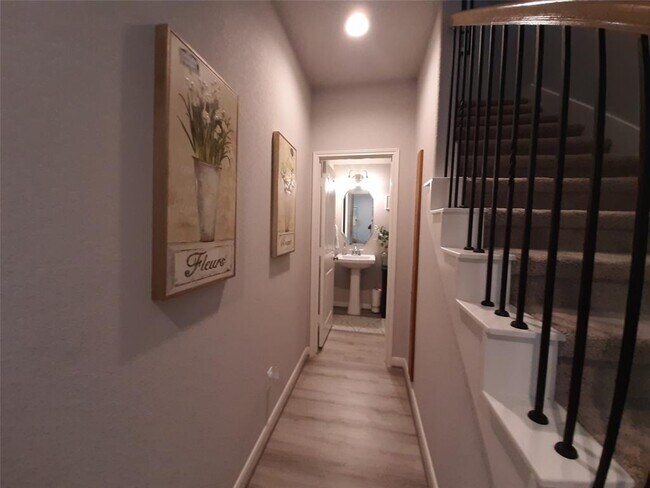 Foto del edificio - 2375 Hagerman Rd