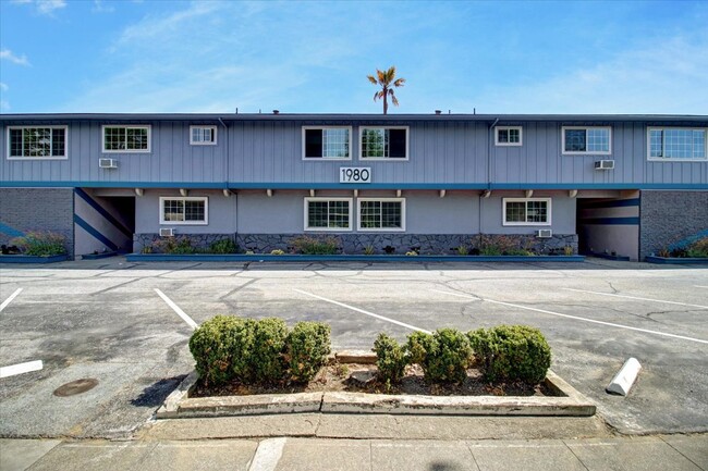 Foto del edificio - California St Apartments