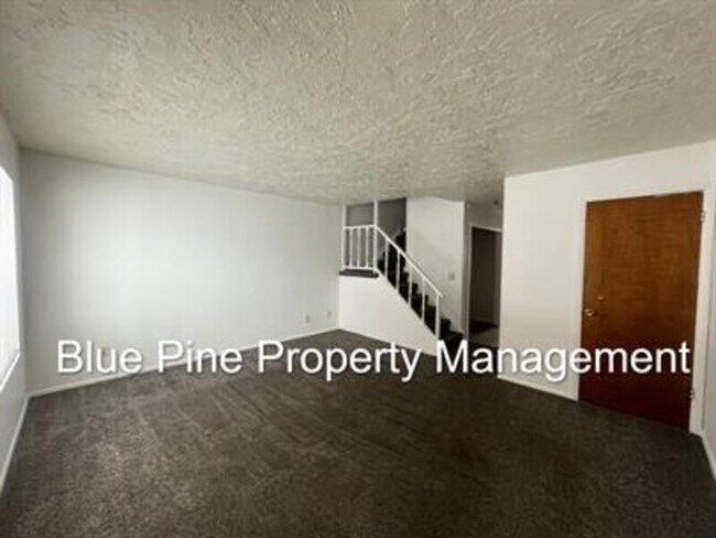 Foto del edificio - 337 E 15th St
