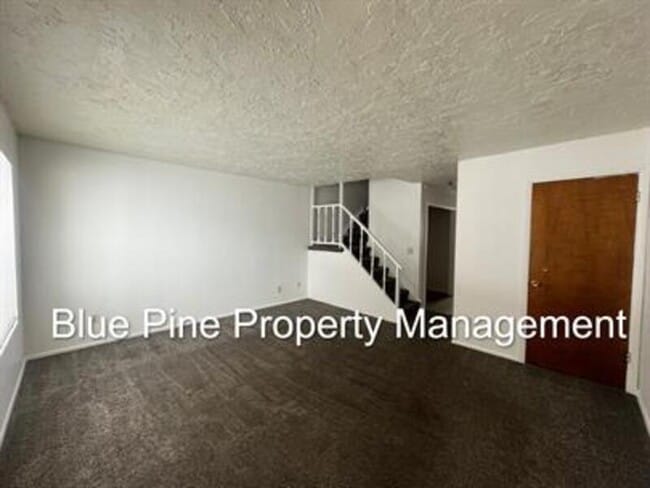 Building Photo - 337 E 15th St