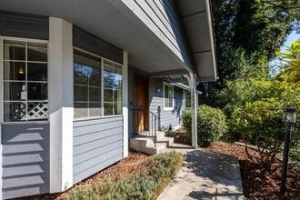 Building Photo - 12525 Nyanza Rd SW