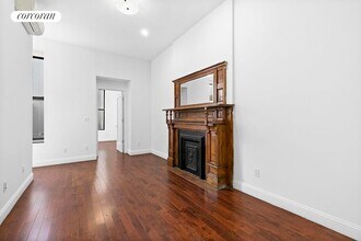 Building Photo - 2032 5th Ave