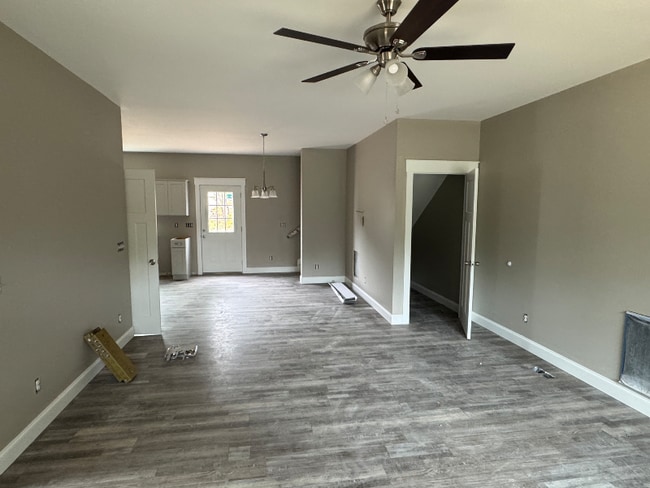 Building Photo - 617 W Peachtree St