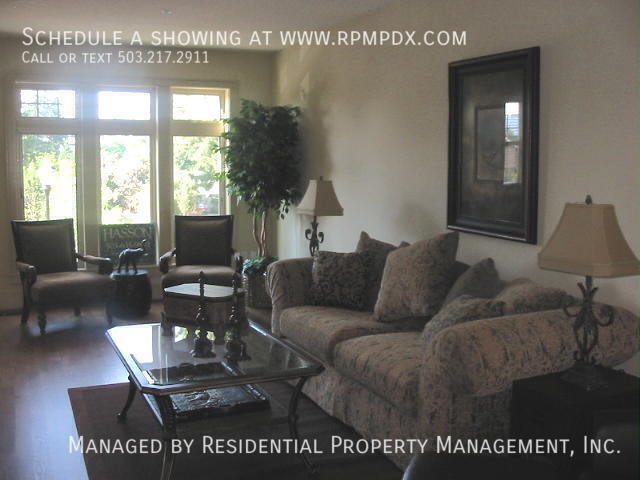 Foto del edificio - 5055 W Sunset Dr