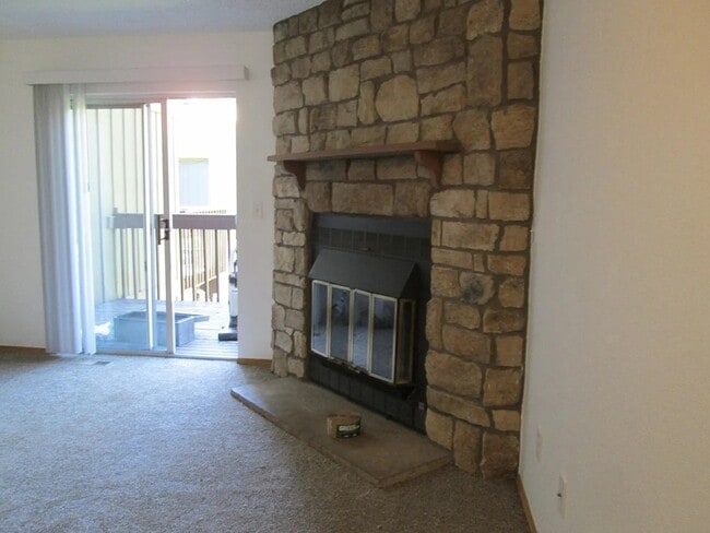 Building Photo - 2744 E Nichols Cir