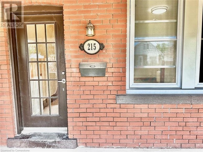 Building Photo - 215 Rosewood Rd
