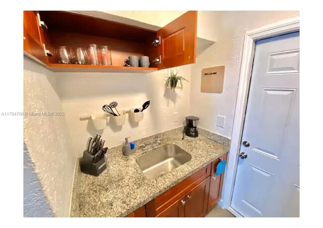 Foto del edificio - 7638 N Miami Ave