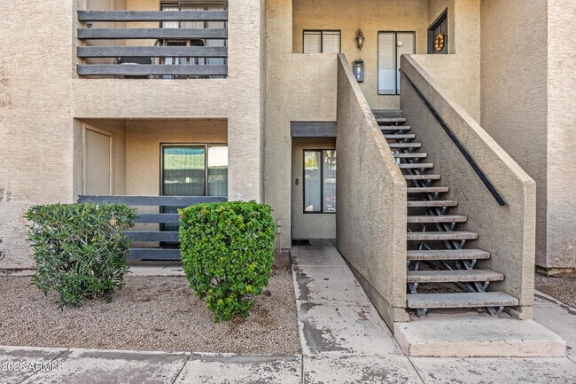 Foto del edificio - 1241 N 48th St