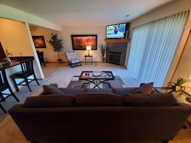 Foto del edificio - 2309 Deer Park Dr