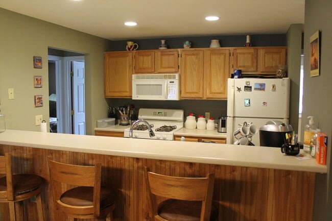 Building Photo - 26 Whiteoak Ln