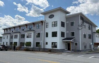 Building Photo - 141 Main St