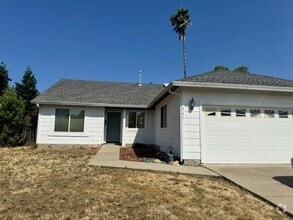 Building Photo - 567 Shell Dr