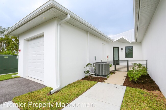 Foto del edificio - 3 br, 2 bath House - 3010 - 3060 Thomasson...