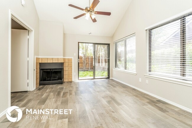 Building Photo - 2048 Wanderlust Dr