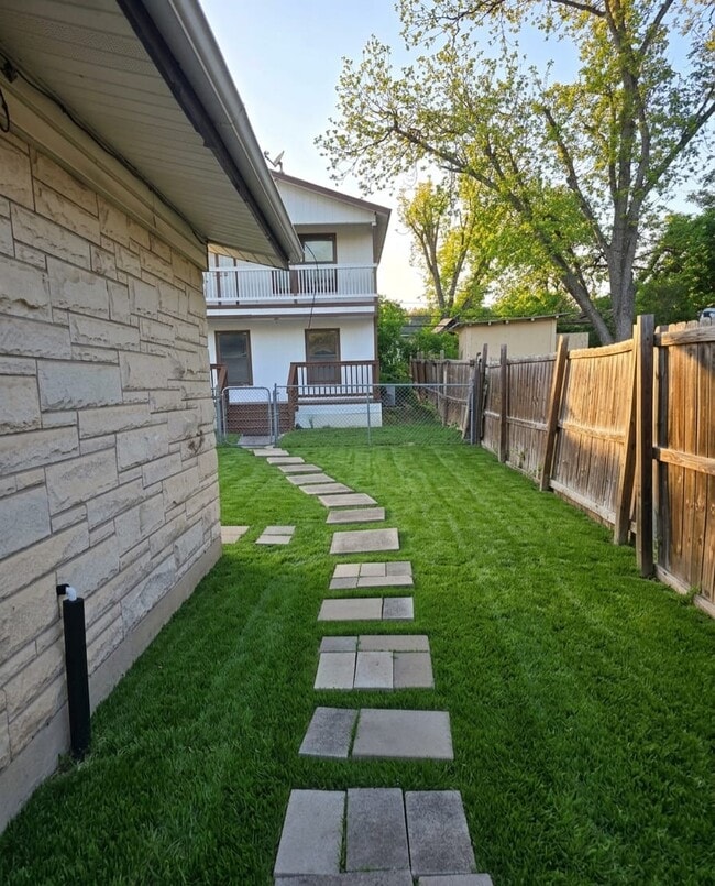 Building Photo - 351 Altgelt Ave
