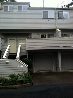 Primary Photo - 3070 Ivy Glen Dr