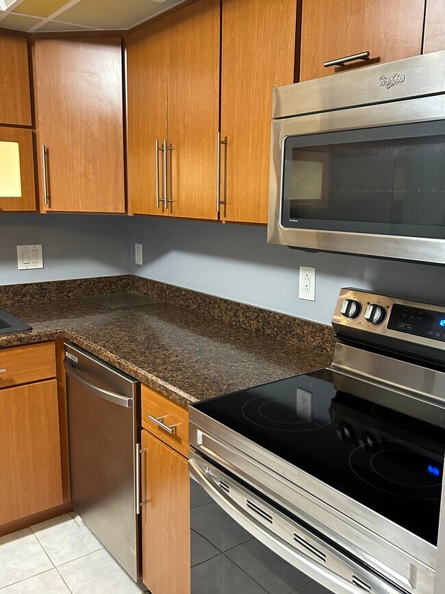 2700 N Highway A1A Unit Bldg 12 211, Indialantic, FL 32903 Condo for