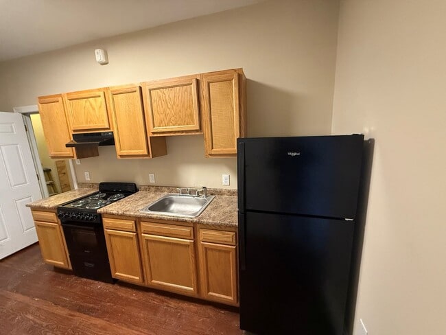 Photo - 4015 Lancaster Ave Apartment